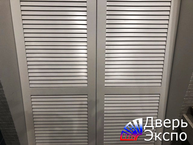 жалюзийные дверки белые