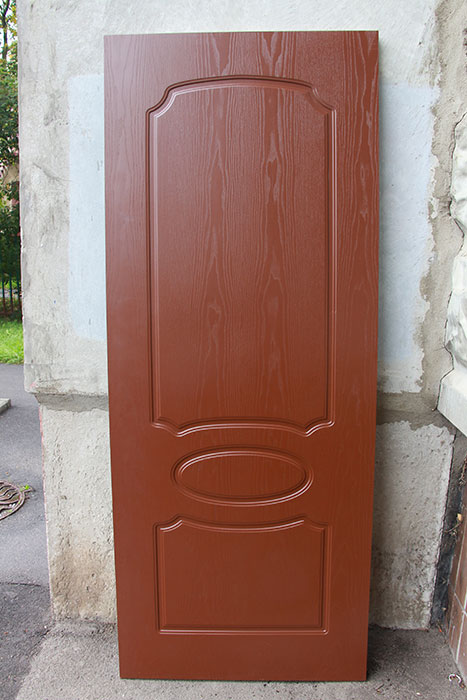Крашенно-шпонированная дверь